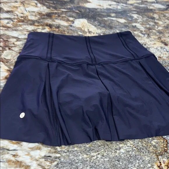 Lululemon lost in pace skirt size 4 - Picture 7 of 10
